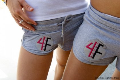 Le gambe ed il Logo delle Bagnine 