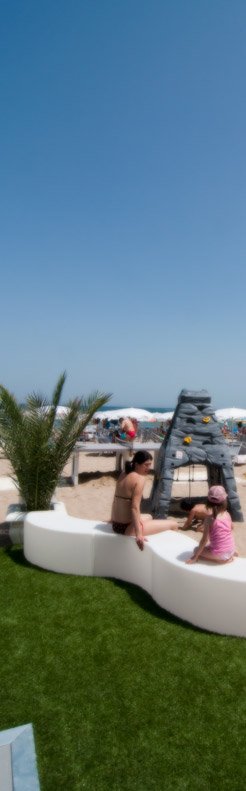 famiglie_spiaggia_rettangolo