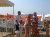 Festa a spiaggia con famiglia gabicce mare